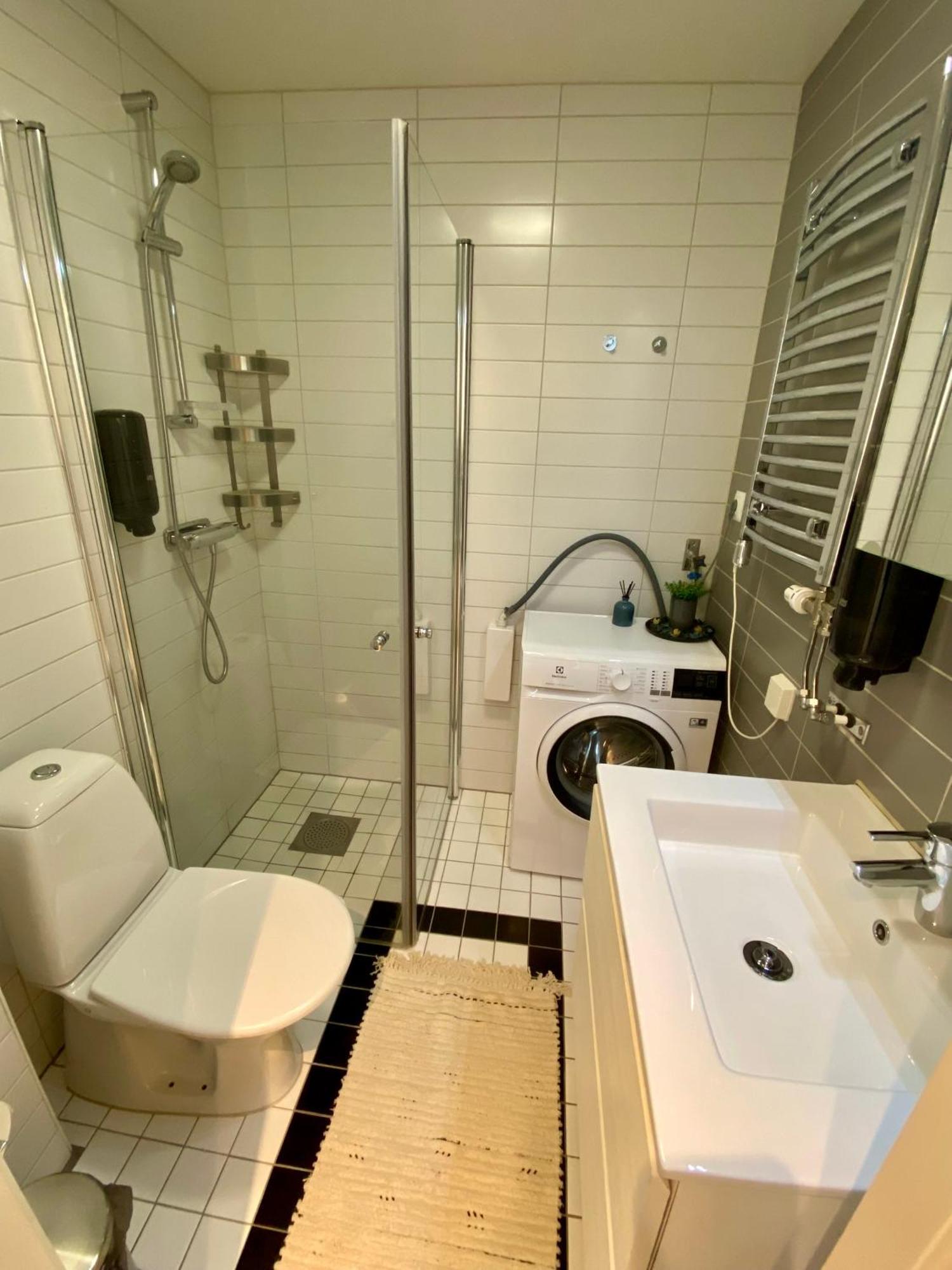 1 Rums-Laegenheter, Gangavstand Till Stroemstads Centrum Exterior photo